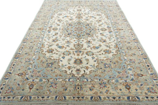 Surface texture of New Kashan rug with natural Wool and intricate pattern