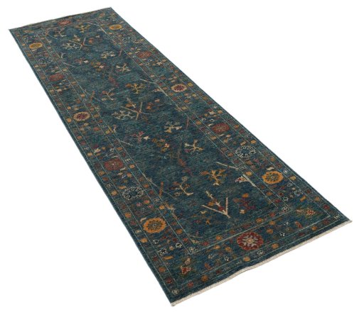 Corner detail of New Farahan rug showing border pattern and Wool pile