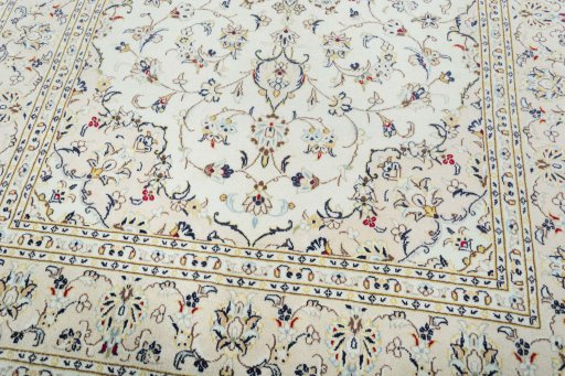 Close-up detail of 2000s Kashan rug from Iran / Persia showing Wool weave