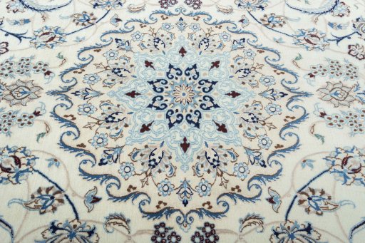 Central medallion detail of 2000s Nain rug from Iran / Persia