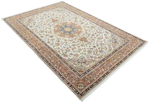 Close-up detail of 2000s Tabriz 50/60/70 Raj rug from Iran / Persia showing Cork weave