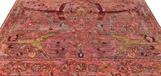 Surface texture of New Farahan rug with natural Wool and intricate pattern