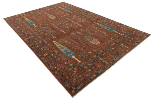 Corner detail of New Farahan rug showing border pattern and Wool pile