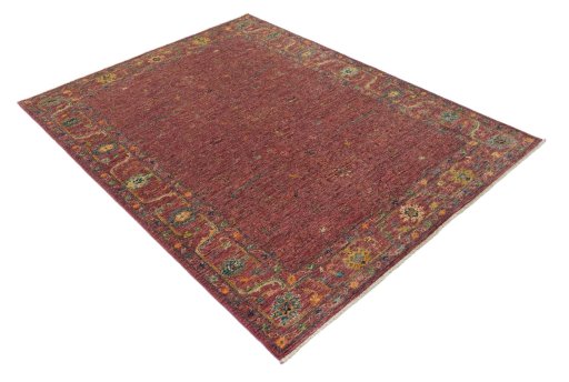 Corner detail of New Farahan rug showing border pattern and Wool pile