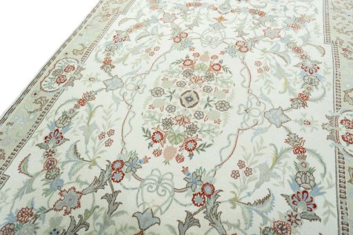 Backside of handmade New Kashmar rug showing knot structure and weave density