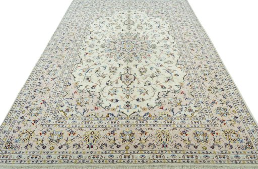 Surface texture of New Kashan rug with natural Wool and intricate pattern