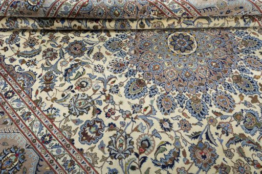 Close-up detail of New Kashmar rug from Iran / Persia showing Wool weave