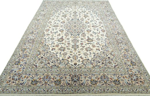 Surface texture of 2000s Kashan rug with natural Wool and intricate pattern