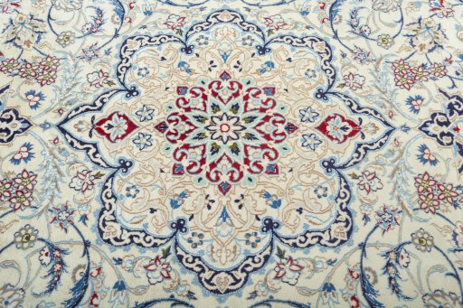 Central medallion detail of 2000s Nain rug from Iran / Persia