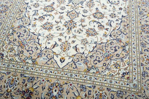 Close-up detail of 2000s Kashan rug from Iran / Persia showing Wool weave