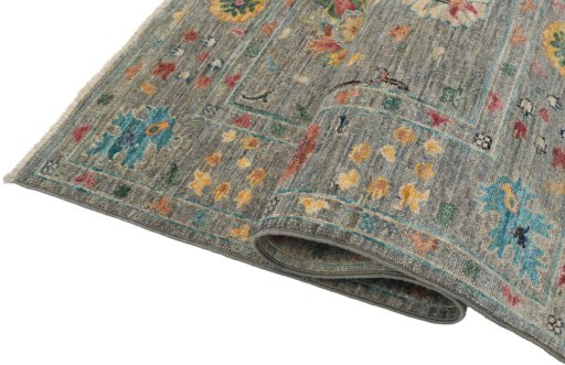 Close-up detail of New Farahan rug from Pakistan showing Wool weave