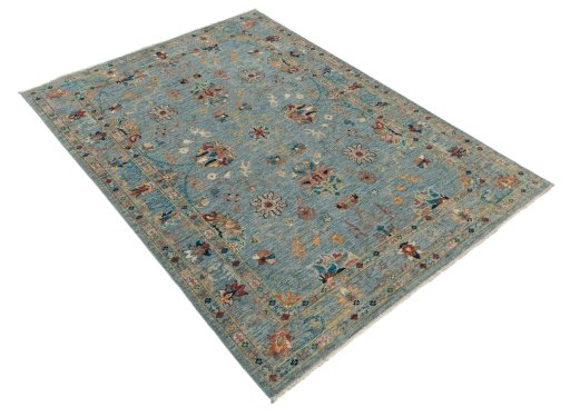 Corner detail of New Farahan rug showing border pattern and Wool pile