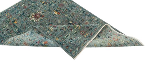 Central medallion detail of New Farahan rug from Pakistan
