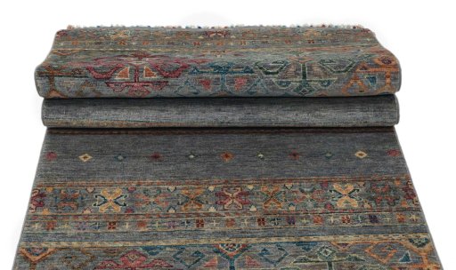 Central medallion detail of New Samarkand rug from Pakistan