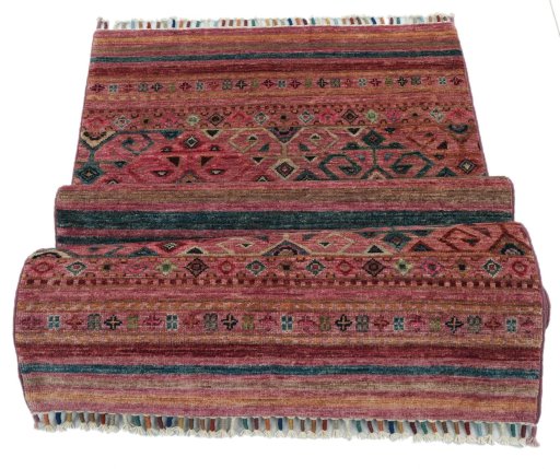 Central medallion detail of New Samarkand rug from Pakistan