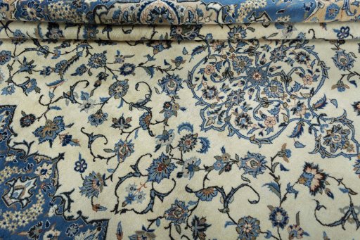 Close-up detail of 2000s Kashan rug from Iran / Persia showing Wool weave