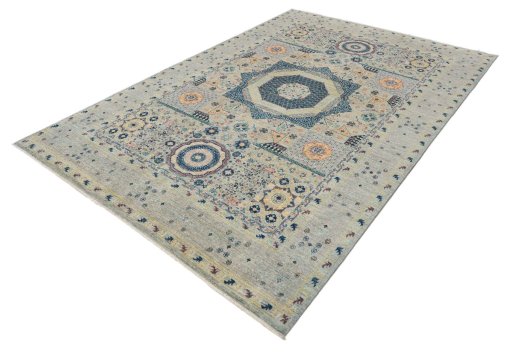 Close-up detail of New Mamluk rug from Pakistan showing Wool weave