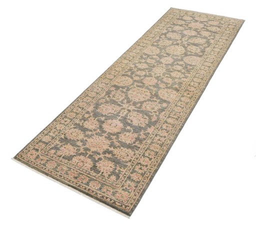 Close-up detail of New Farahan rug from Pakistan showing Wool weave