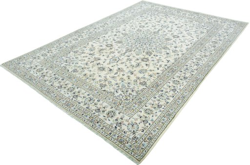Corner detail of New Kashan rug showing border pattern and Wool pile
