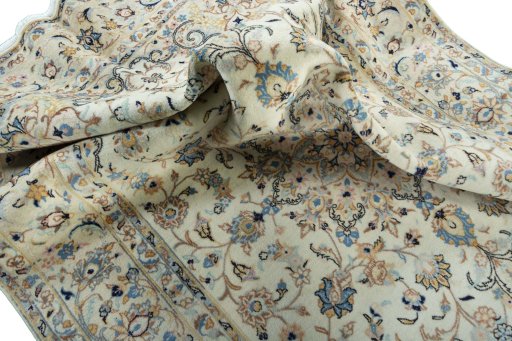 Surface texture of New Kashan rug with natural Wool and intricate pattern