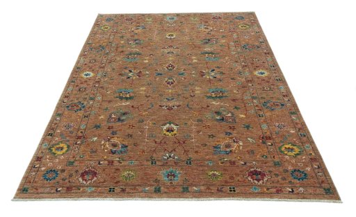 Surface texture of New Farahan rug with natural Wool and intricate pattern