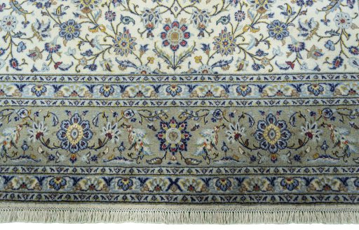 Full view of New Kashan rug from Iran / Persia, 317 × 204 cm in Beige tones