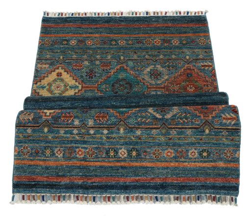 Central medallion detail of New Samarkand rug from Pakistan
