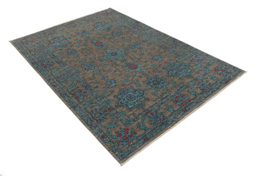 Corner detail of New Farahan rug showing border pattern and Wool pile