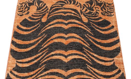 Backside of handmade New Farahan rug showing knot structure and weave density