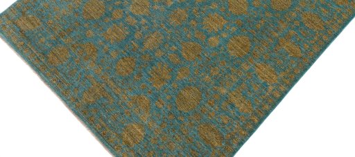 Backside of handmade New Farahan rug showing knot structure and weave density