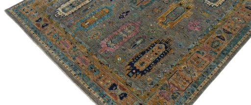 Backside of handmade New Farahan rug showing knot structure and weave density