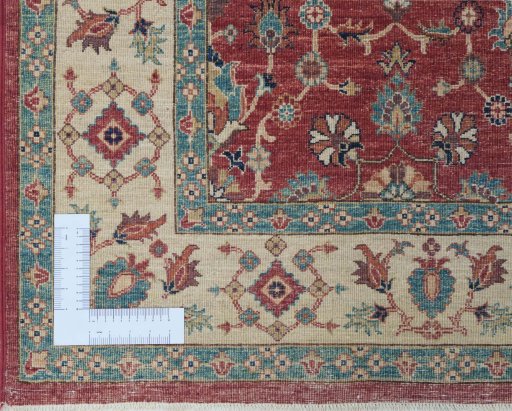 Corner detail of New Farahan rug showing border pattern and Wool pile