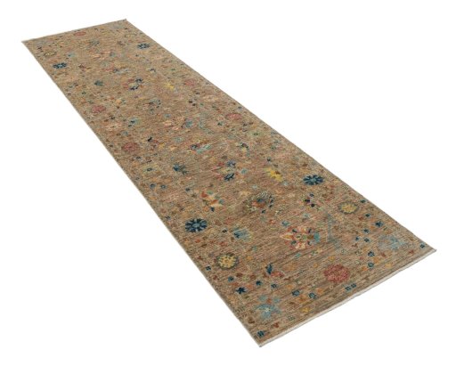 Corner detail of New Farahan rug showing border pattern and Wool pile