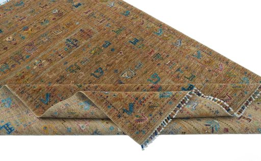 Central medallion detail of New Samarkand rug from Pakistan