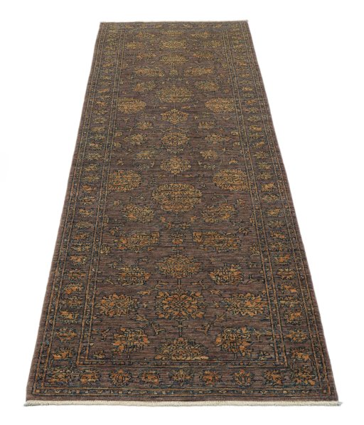 Surface texture of New Farahan rug with natural Wool and intricate pattern