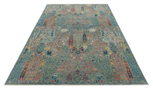Surface texture of New Haj-jalili rug with natural Wool and intricate pattern