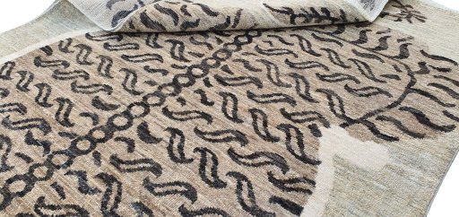 Close-up detail of New Farahan rug from Pakistan showing Wool weave
