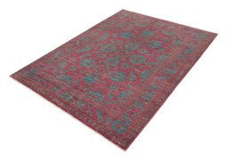 Close-up detail of New Farahan rug from Pakistan showing Wool weave