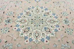 Central medallion detail of New Kashan rug from Iran / Persia