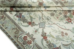 Close-up detail of New Kashmar rug from Iran / Persia showing Wool weave
