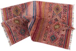 Full view of New Samarkand rug from Pakistan, 120 × 80 cm in Red tones