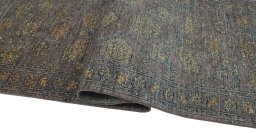 Close-up detail of New Farahan rug from Pakistan showing Wool weave