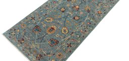 Backside of handmade New Haj-jalili rug showing knot structure and weave density