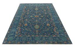Surface texture of New Farahan rug with natural Wool and intricate pattern