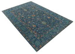 Corner detail of New Farahan rug showing border pattern and Wool pile