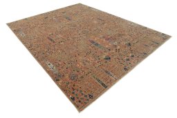 Corner detail of New Haj-jalili rug showing border pattern and Wool pile