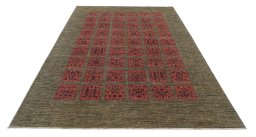 Surface texture of New Farahan rug with natural Wool and intricate pattern