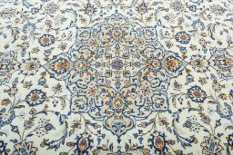 Central medallion detail of 2000s Kashan rug from Iran / Persia