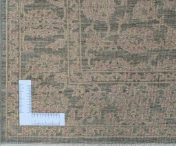 Corner detail of New Farahan rug showing border pattern and Wool pile