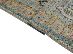 Close-up detail of New Farahan rug from Pakistan showing Wool weave